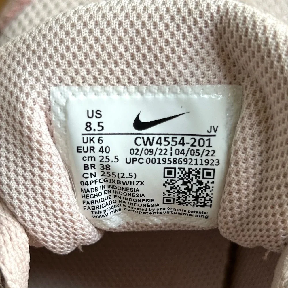 Nike Women's Air Max SC Athletic Sneakers Fossil Stone Pink 8.5 Casual Comfort